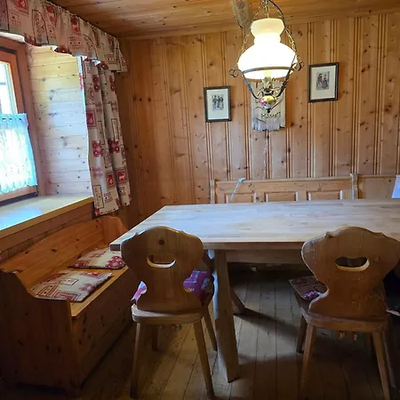 Lederer Haeus'l, Semesterbostad Ellmau